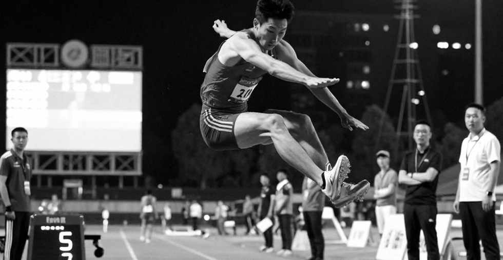 World Athletics giữ nguyên lệnh cấm Nga, Coe để mở một lối thoát
