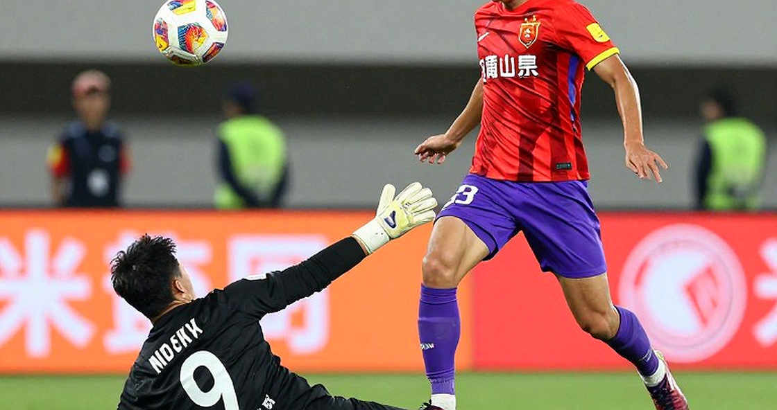 Bản cân đối V.League: tiền chảy vào lót tay, không chảy vào học viện